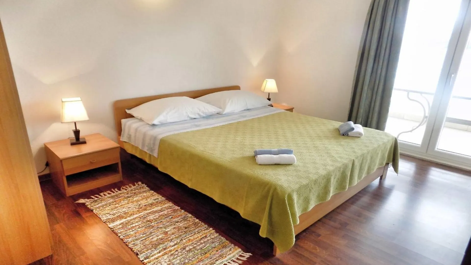 Trogir Sunny Apartments With Sea View Kroatien