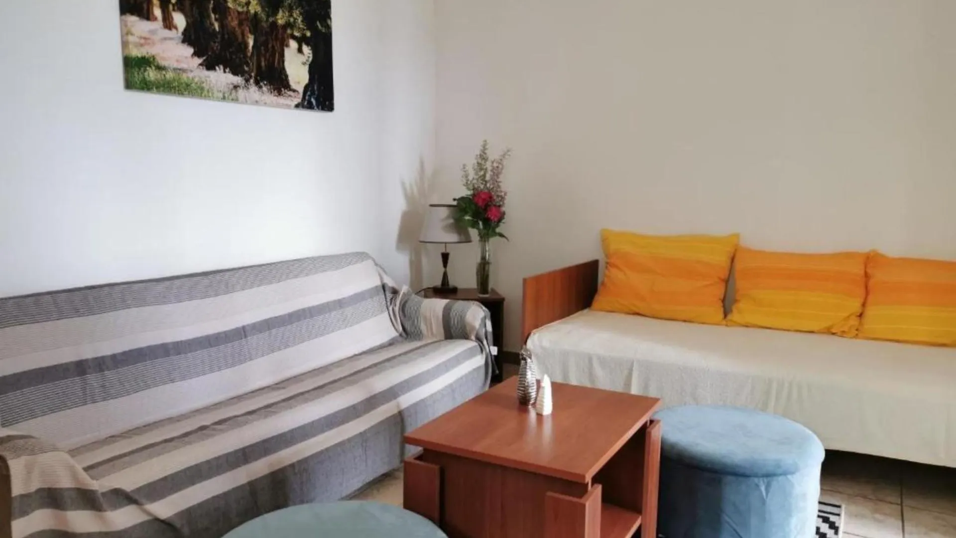 Trogir Sunny Apartments With Sea View